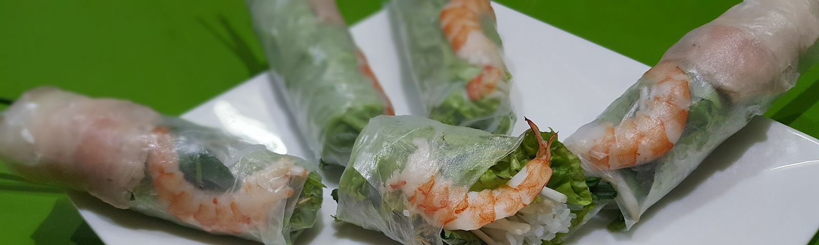 BF-springrolls-1600×480 Frühlingsrollen mit Garnelen und Gemüse – gesunde Snacks für dein Fitness-Ernährungsziel.