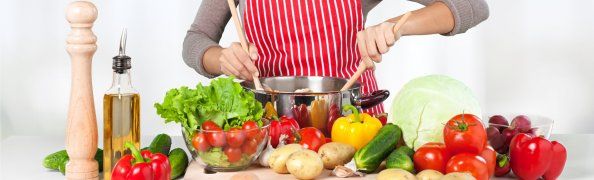 Gesunde Zutaten für Fitness-Mahlzeiten, frische Vitamine und Proteine zum Kochen und Backen.